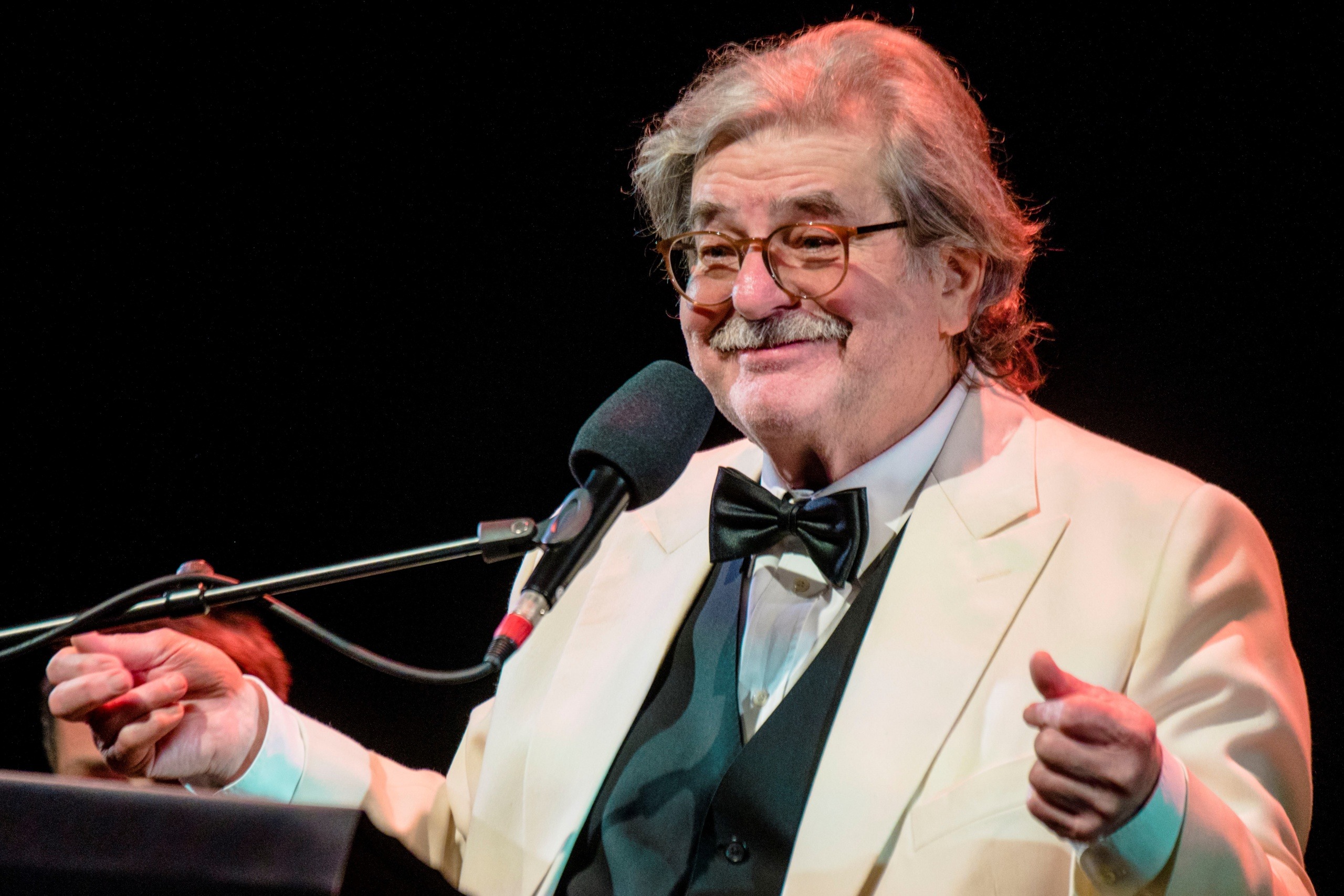 Erwin Steinhauer & Die OÖ. Concert-Schrammeln – „Das Glück is a Vogerl“